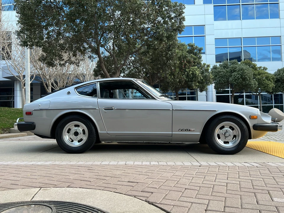 1976 Nissan Fairlady Z 1st Gen - Image 27 of 31