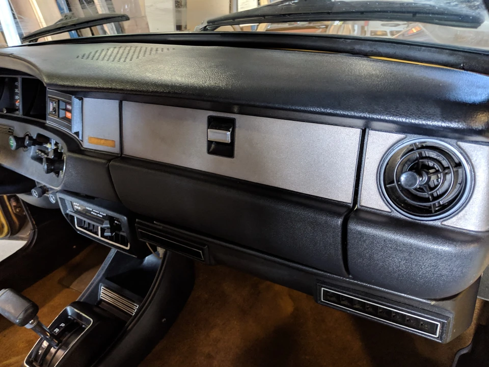 1976 Nissan - Image 17 of 31