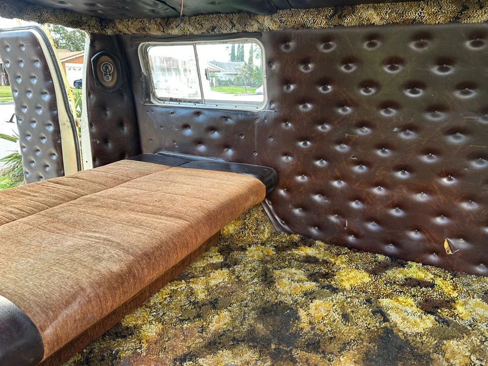 1976 Dodge Ram Van - Image 9 of 14