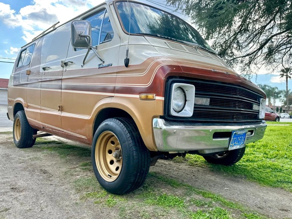 1976 Dodge Ram Van - Image 13 of 14