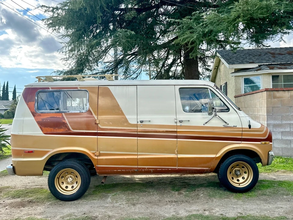 1976 Dodge Ram Van - Image 2 of 14