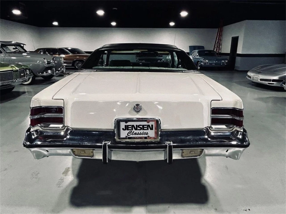 1976 Dodge Charger 4th Gen - Image 25 of 31