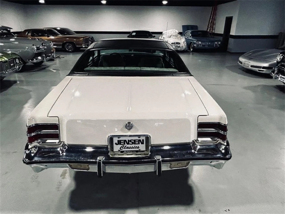 1976 Dodge Charger 4th Gen - Image 26 of 31
