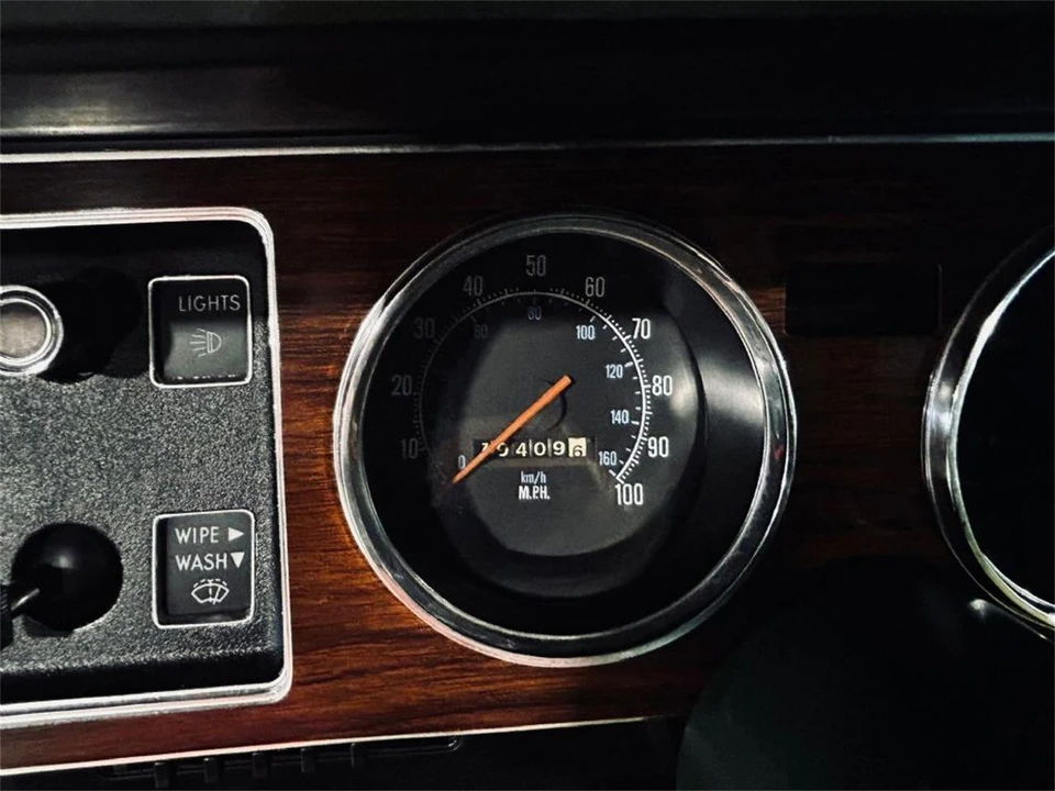 1976 Dodge Charger 4th Gen - Image 14 of 31