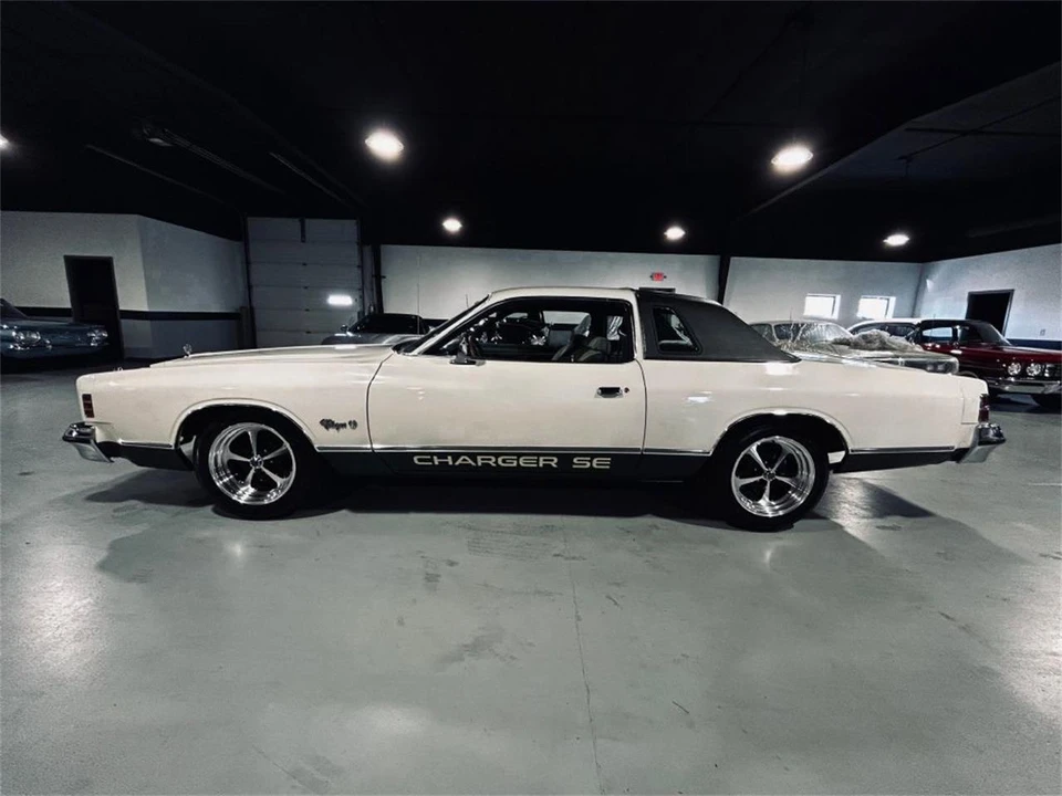 1976 Dodge Charger 4th Gen - Image 6 of 31