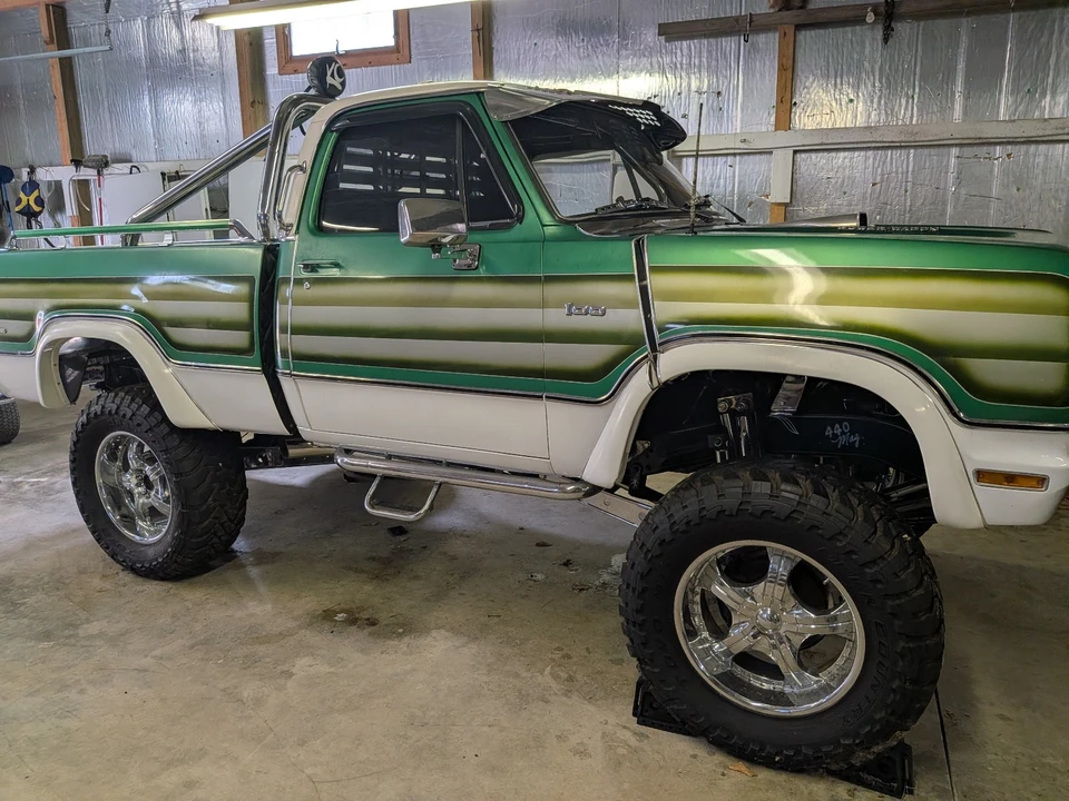 1976 Dodge Power Wagon - Image 2 of 21