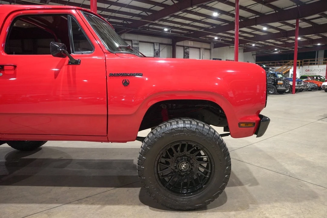 1976 Dodge Ramcharger - Image 11 of 31