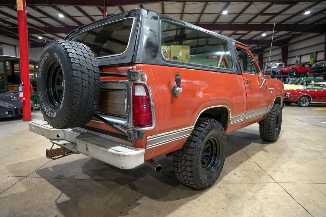 1976 Dodge Ramcharger - Image 8 of 12