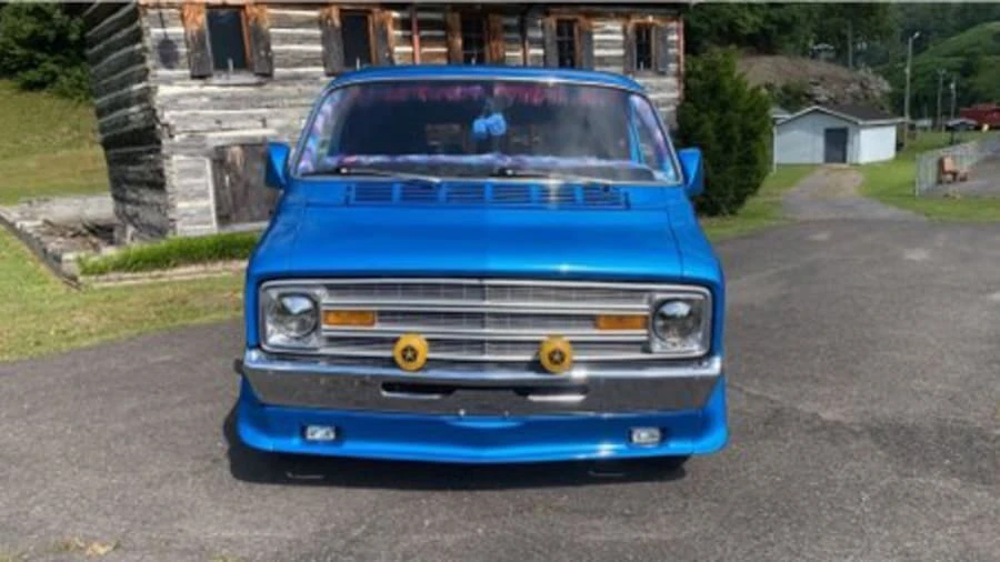 1976 Dodge Ram Van - Image 16 of 17