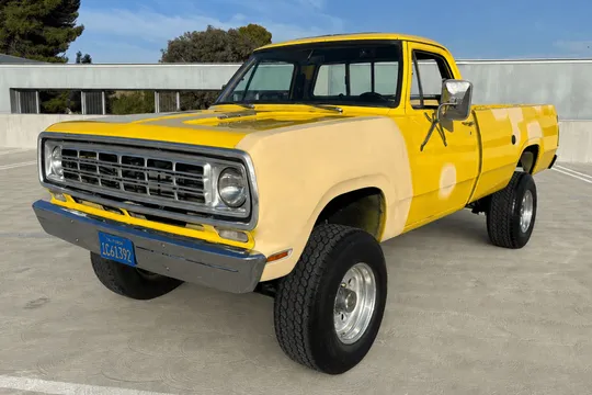1976 Dodge W200 Power Wagon 4×4 360