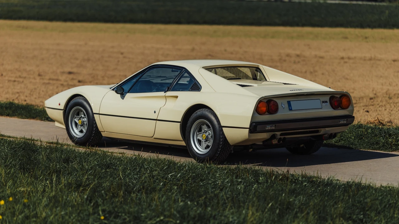 1976 Ferrari 308 GTB - Image 2 of 31