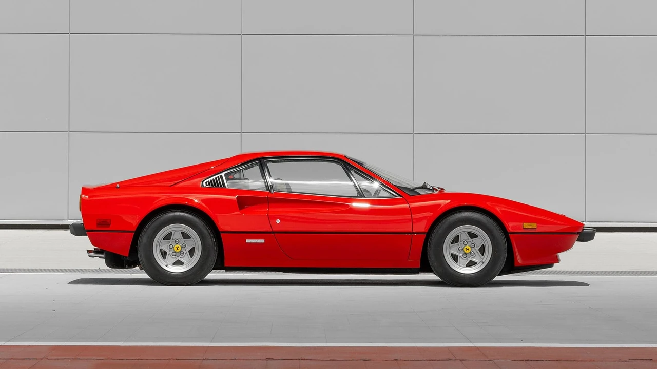 1976 Ferrari 308 GTB - Image 2 of 31