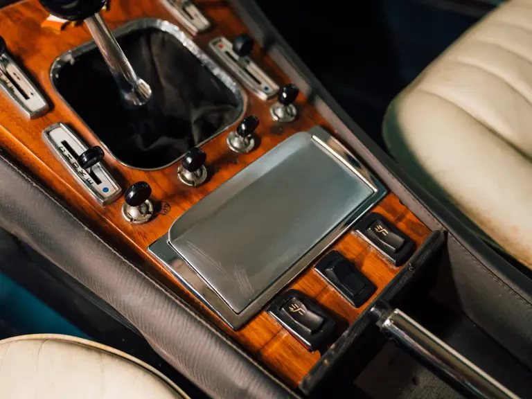 1976 Ferrari 365 GT4 2+2 - Image 17 of 31
