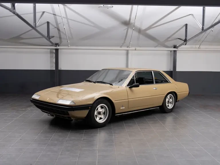 1976 Ferrari 365 GT4 2+2 - Image 2 of 19