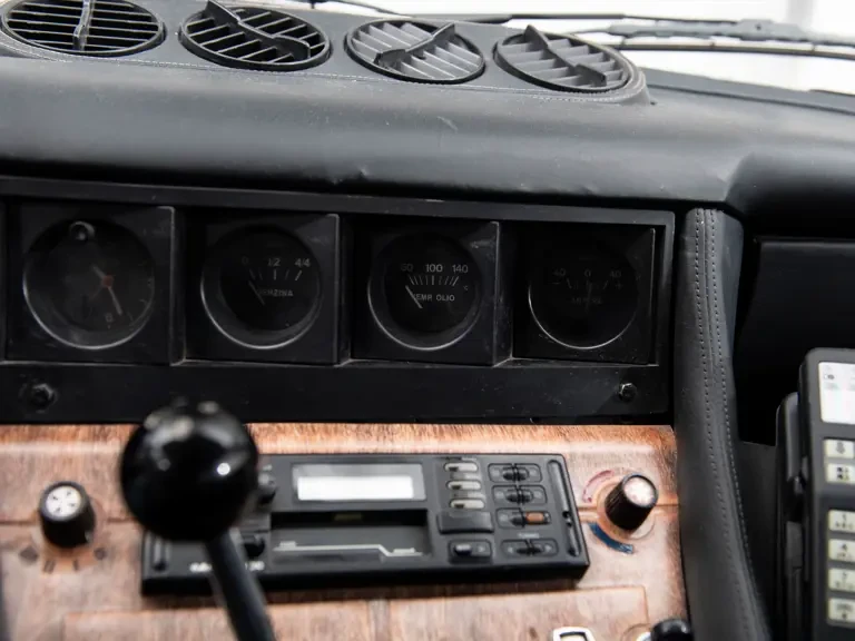 1976 Ferrari 365 GT4 2+2 - Image 15 of 19