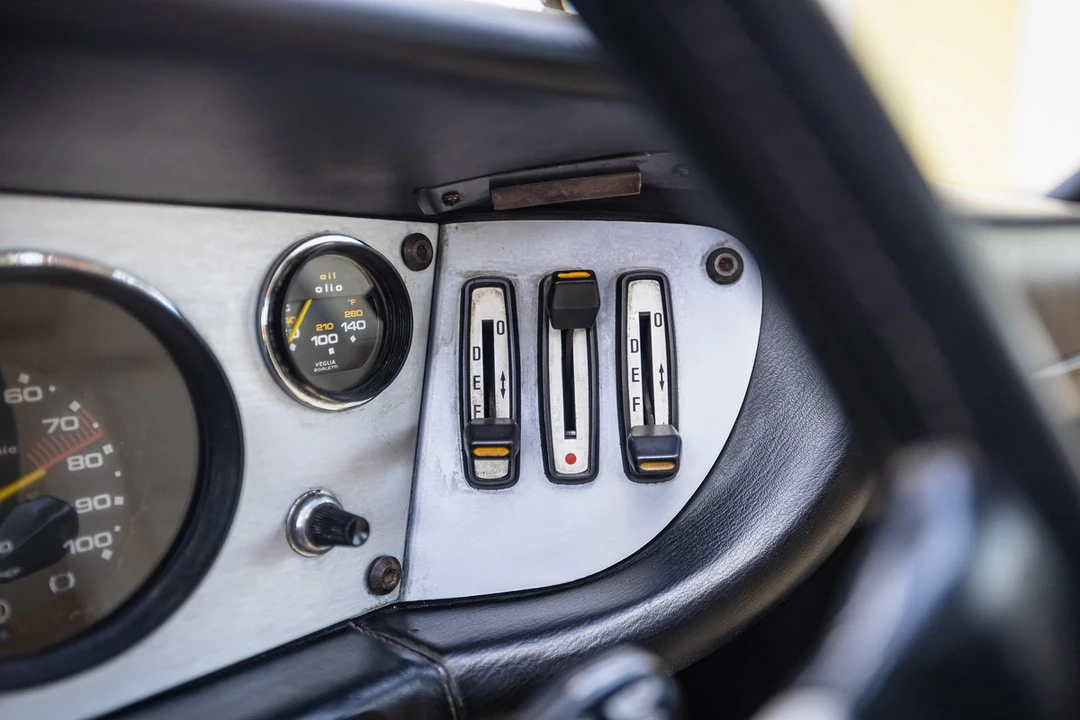 1976 Ferrari 308 GT4 - Image 22 of 30