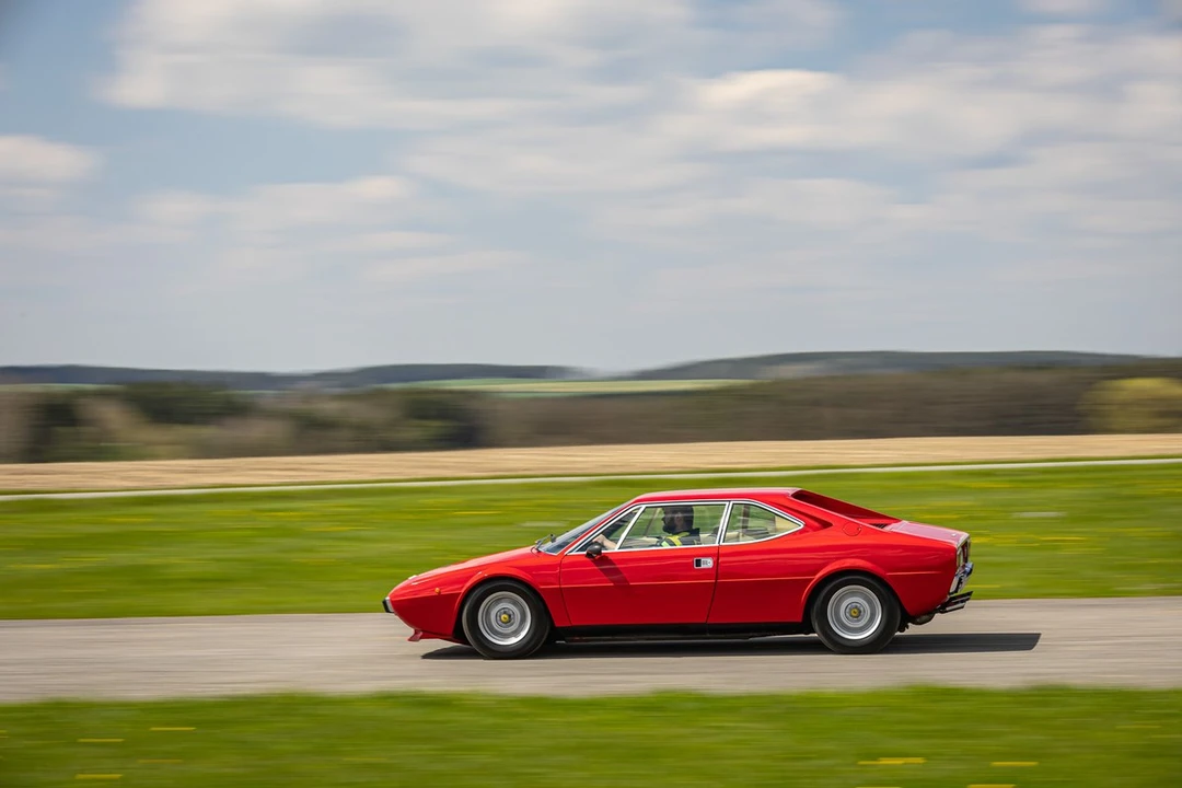 1976 Ferrari 308 GT4 - Image 14 of 30
