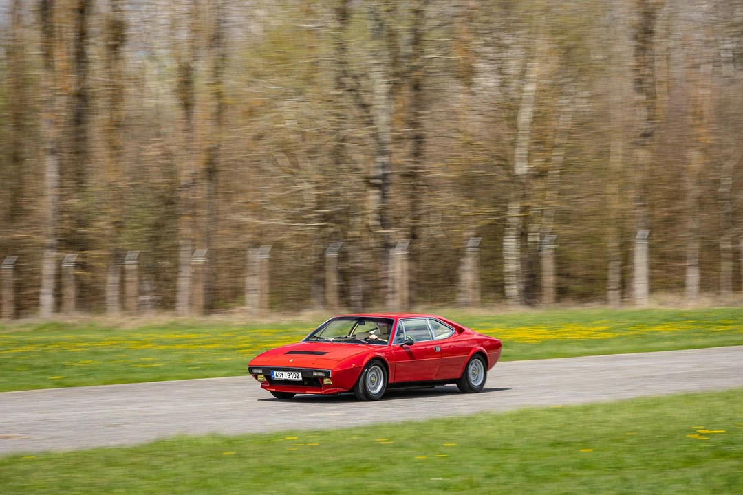 1976 Ferrari 308 GT4 - Image 12 of 30