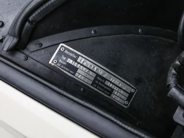 1976 Ferrari 308 GT4 - Image 28 of 31
