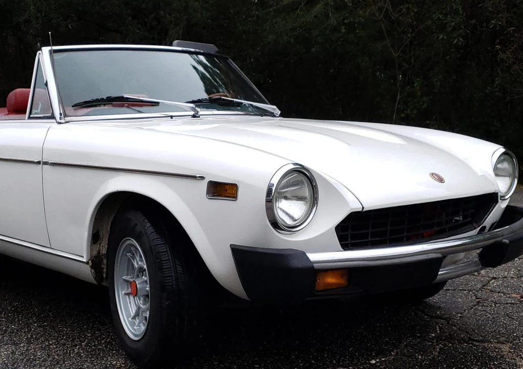 1976 Fiat 124 Sport Spider - Image 26 of 31