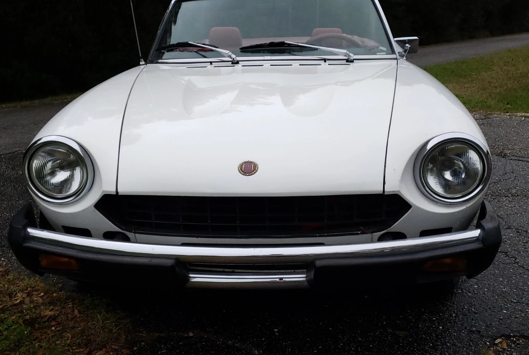 1976 Fiat 124 Sport Spider - Image 28 of 31