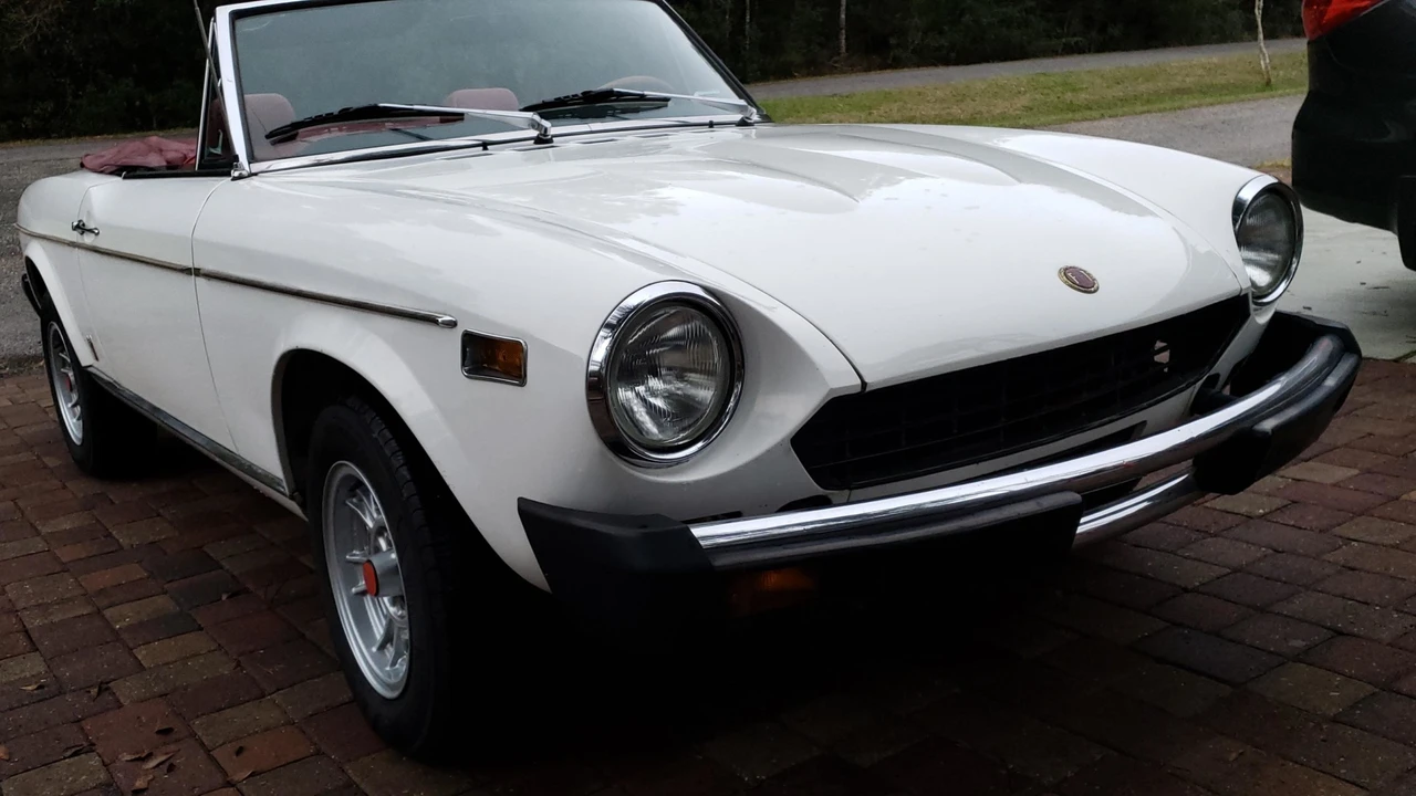 1976 Fiat 124 Sport Spider - Image 20 of 31