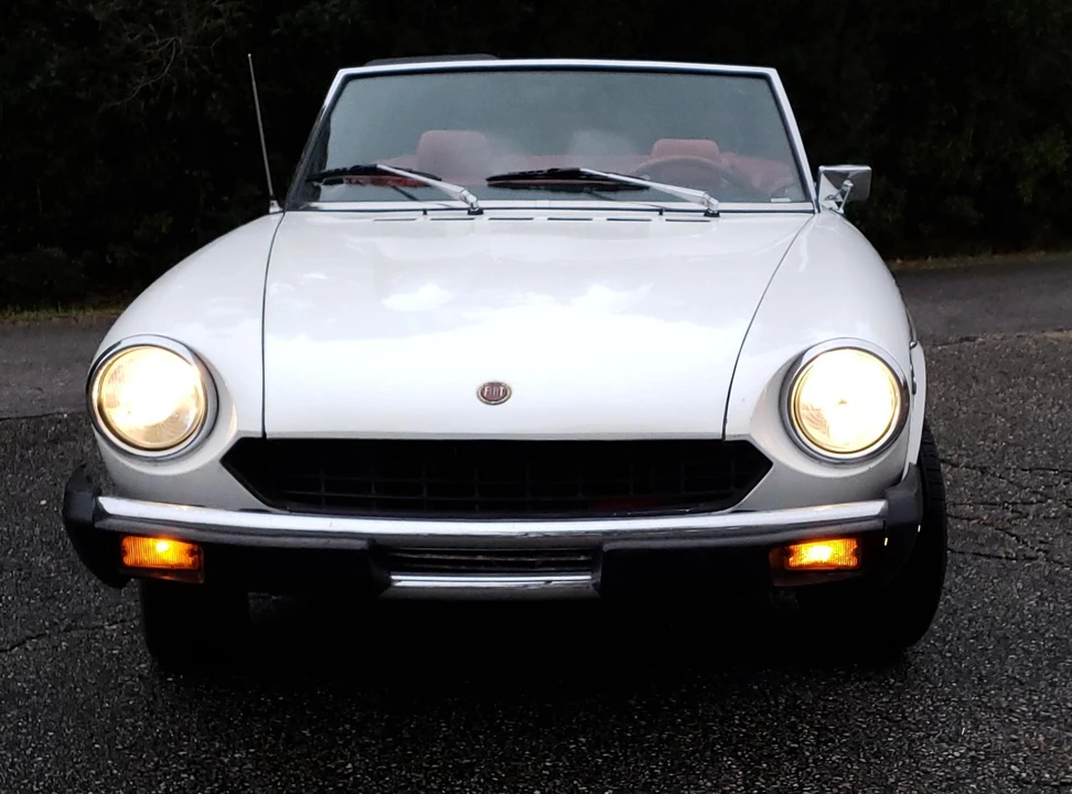 1976 Fiat 124 Sport Spider - Image 29 of 31