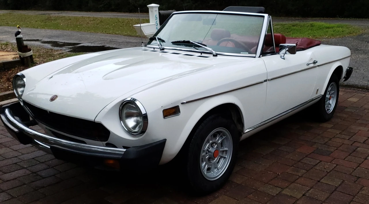 1976 Fiat 124 Sport Spider - Image 4 of 31