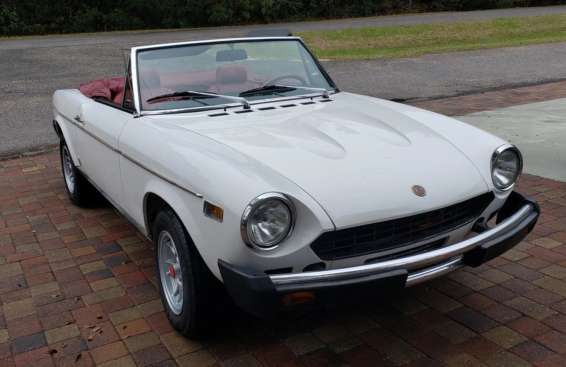1976 Fiat 124 Sport Spider - Image 19 of 31