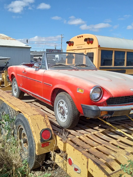 1976 Fiat 124 Sport Spider - Image 2 of 20
