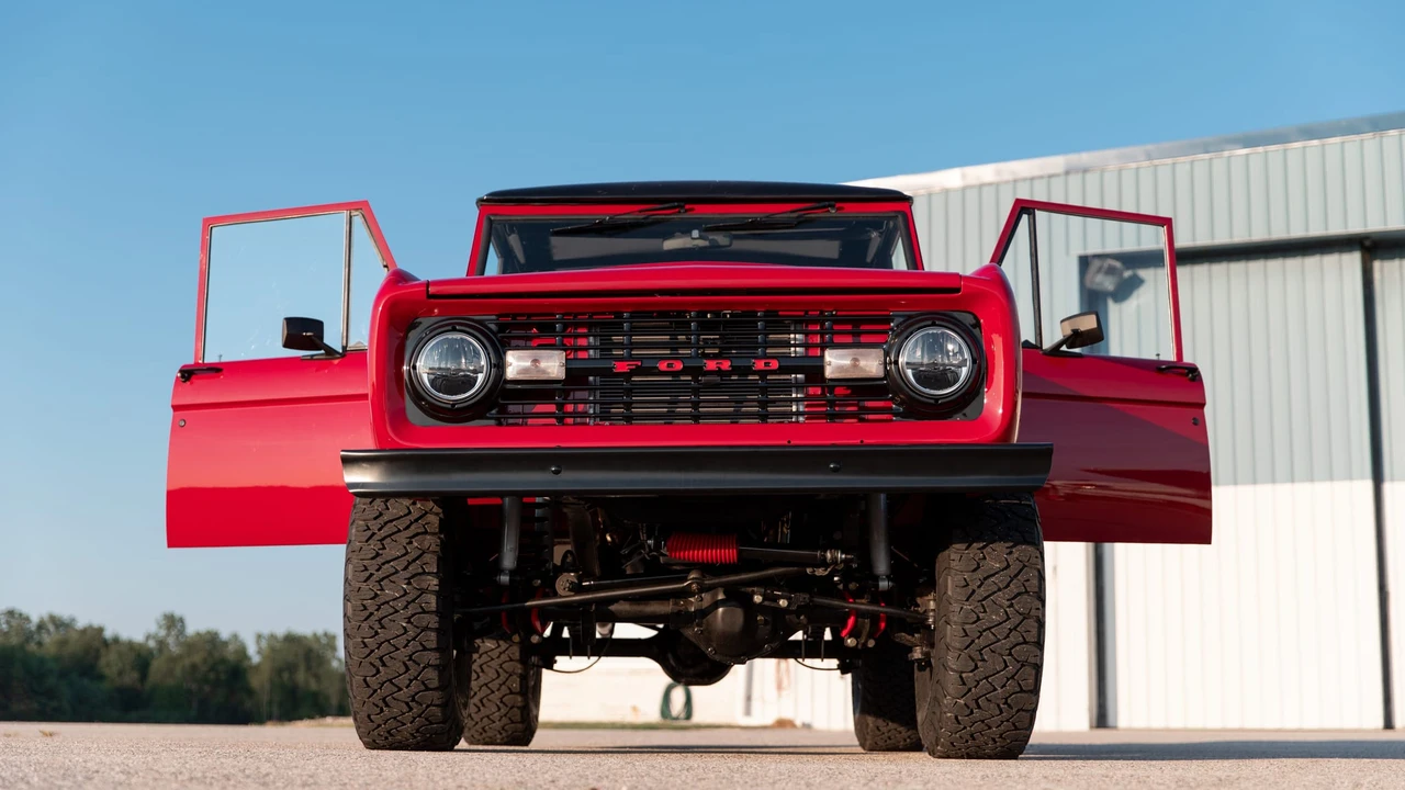 1976 Ford Bronco 1st Gen - Image 14 of 31