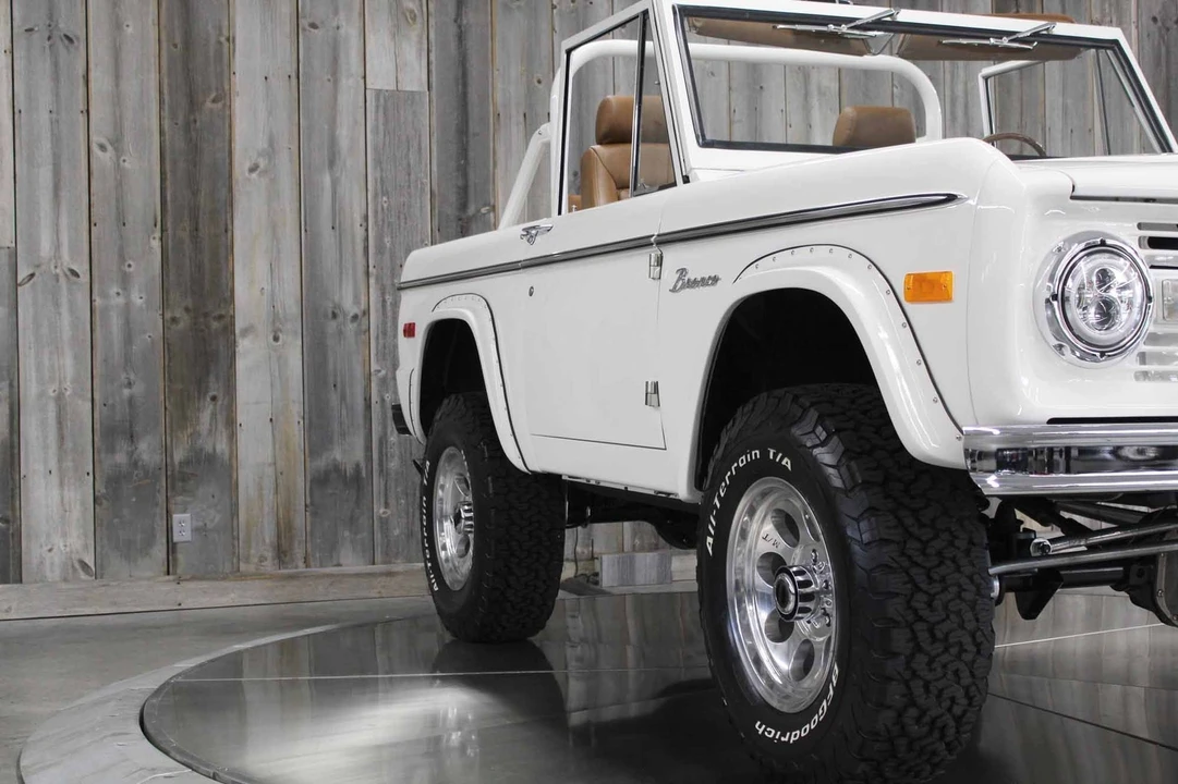 1976 Ford Bronco 1st Gen - Image 9 of 31