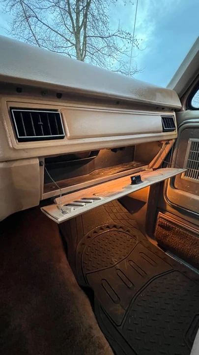 1986 Ford Bronco 3rd Gen - Image 6 of 14