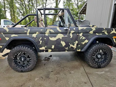 1976 Ford Bronco Sport Utility 2D