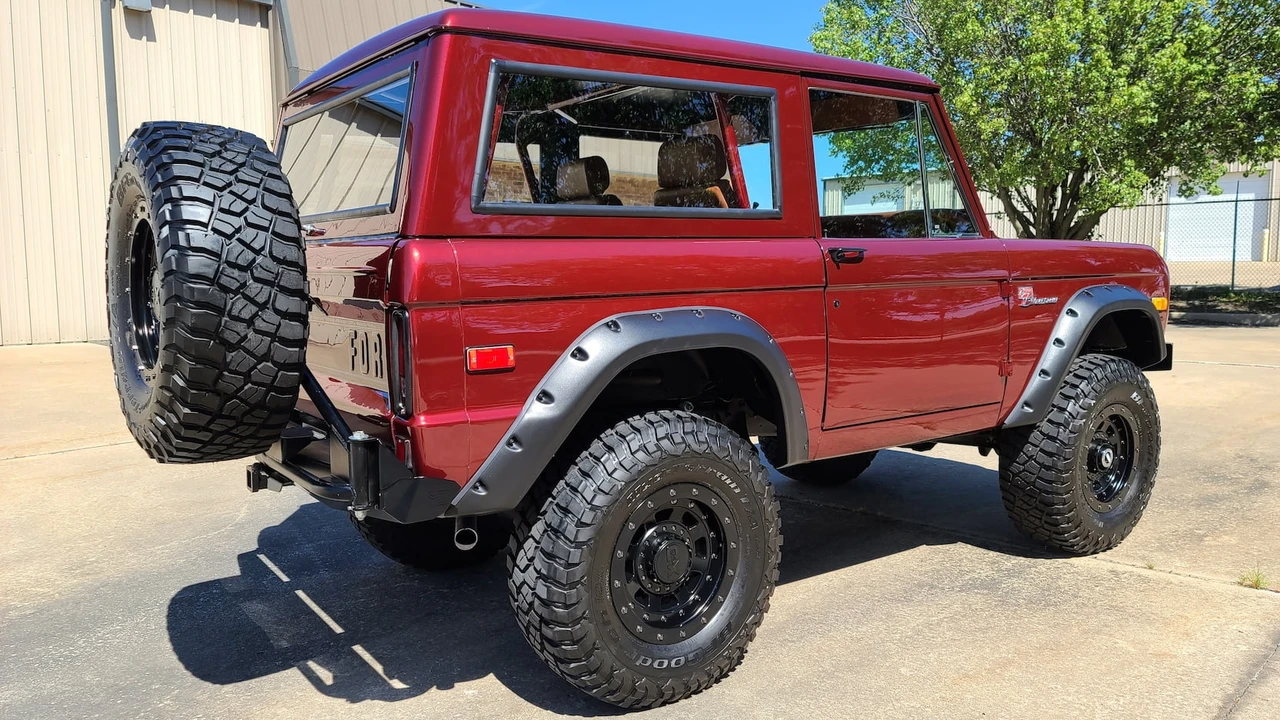 1976 Ford Bronco 1st Gen - Image 9 of 10