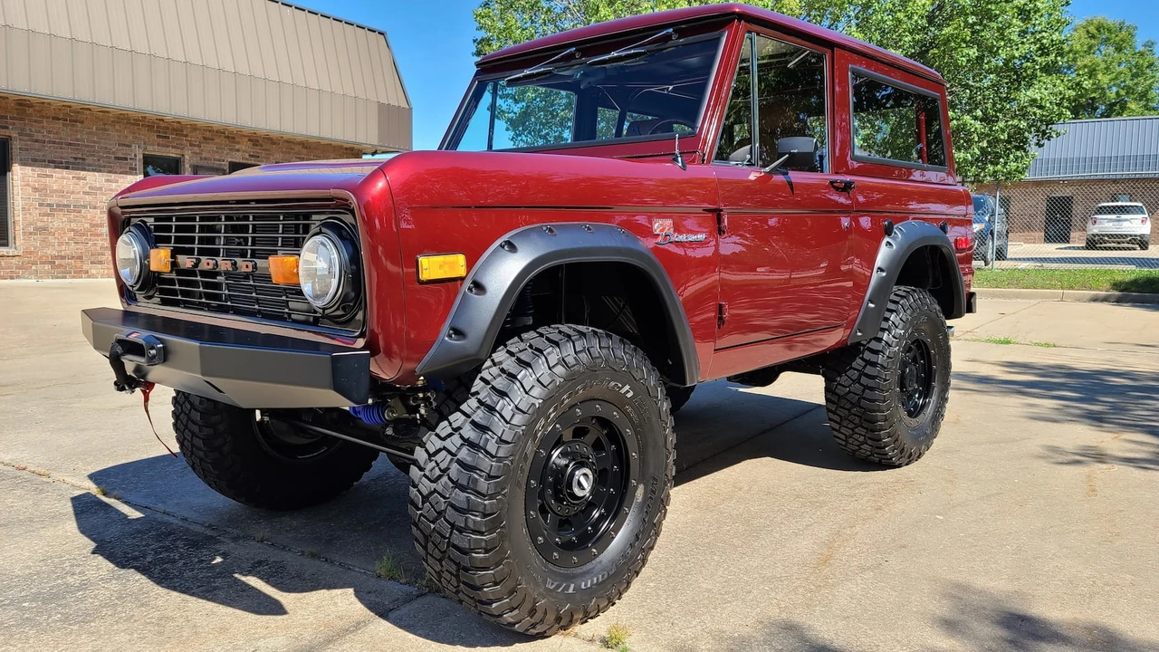 1976 Ford Bronco 1st Gen - Image 10 of 10