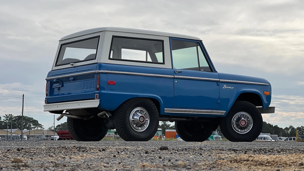 1976 Ford Bronco 1st Gen - Image 3 of 15