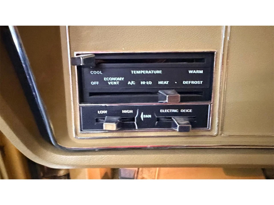 1976 Ford Torino 3rd-4th Gen - Image 10 of 31