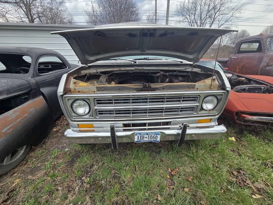 1976 Ford Econoline Van - Image 6 of 10