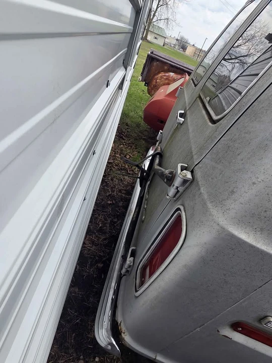1976 Ford Econoline Van - Image 5 of 10