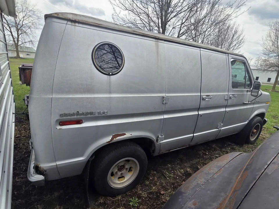 1976 Ford Econoline Van - Image 2 of 10