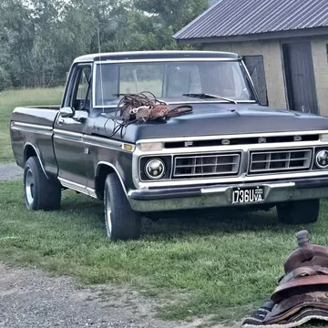 1976 Ford F-100 Ranger XLT Short Bed