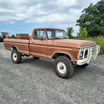 1976 Ford F-250 Long Bed