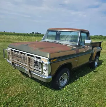 1976 Ford F-100 4x4 Short Bed Step Side