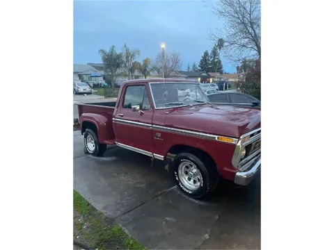 1976 Ford F100 Step Bed