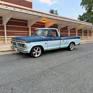 1976 Ford F100 Pickup Truck