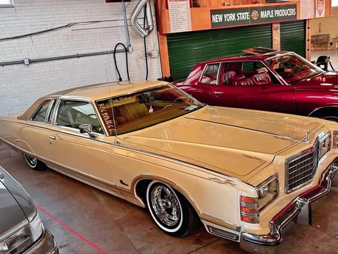 1976 Ford LTD Landau