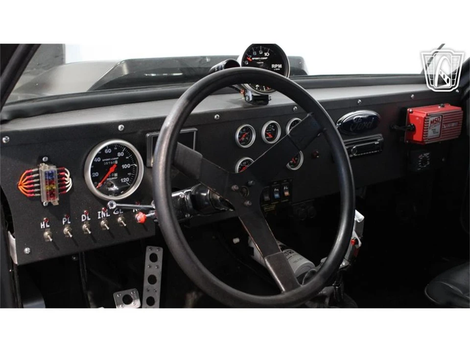1976 Ford Maverick Sedan - Image 15 of 31