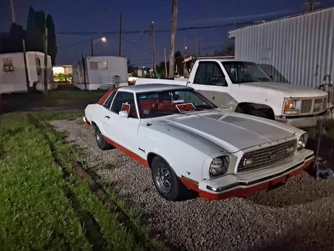 1976 Ford Mustang Coupe 2D