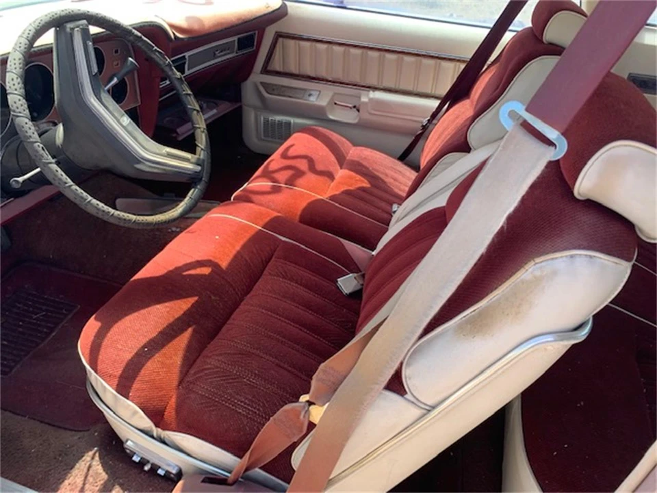 1976 Ford Thunderbird 6th Gen - Image 4 of 12